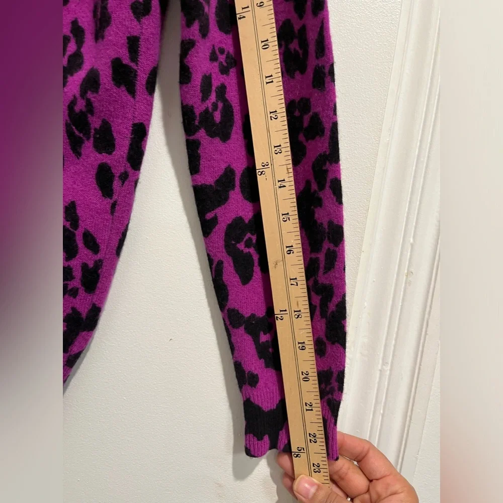 Anne Klein Vintage Purple/ Black Lambswool Blend Animal Print Sweater‎ Sz. S